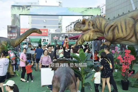 流行的恐龙展览