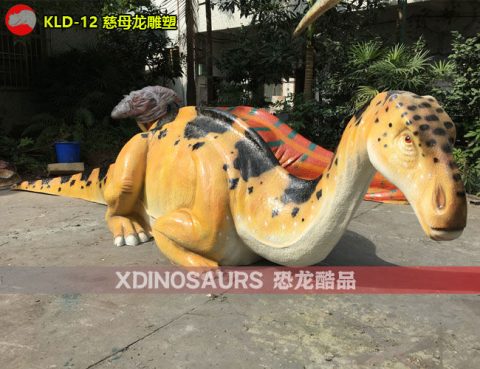 玻璃钢慈母龙雕塑