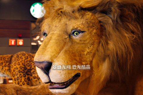3米体长仿真狮子