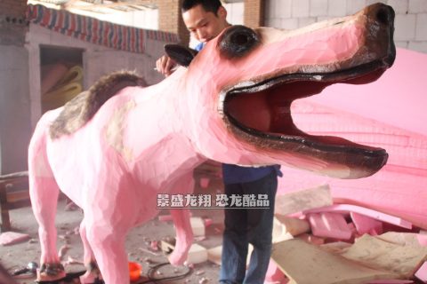 制作的大型仿真动物模型