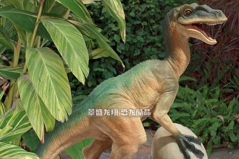 卡通恐龙雕塑装饰蛋糕店