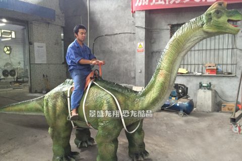 行走电动恐龙