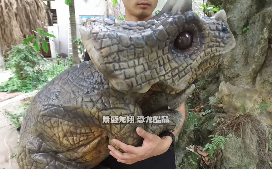 小恐龙木偶