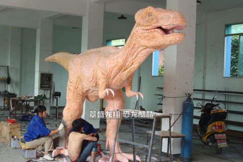 造型恐龙 - 海绵上雕刻霸王龙