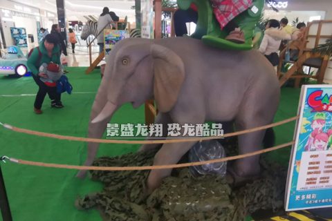 仿真小象模型在内江万达广场(商场)