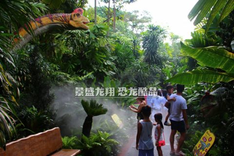 新加坡动物园里的腕龙头模型
