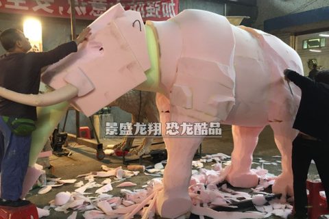 雕刻动物模型的轮廓